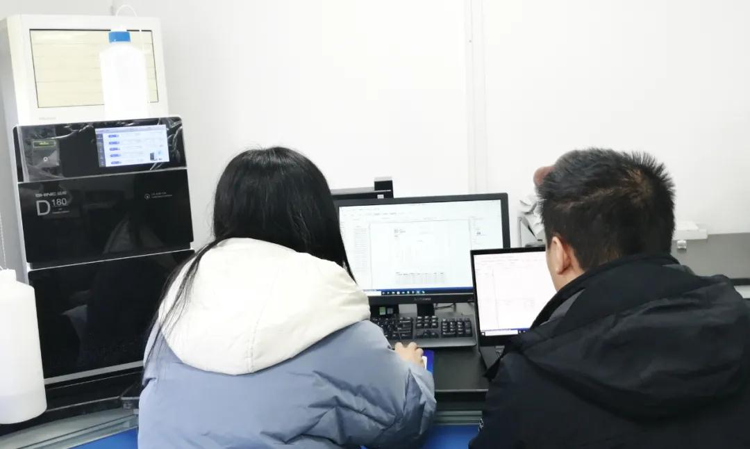 博天堂集团员工